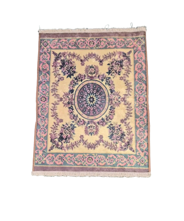 Orientalische Teppiche  Diverse Farben und Muster