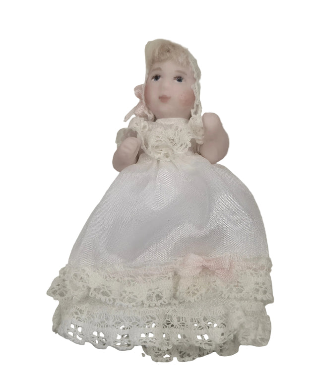 Miniaturpuppe aus Porzellan mit Seidenkleidchen, 1:12