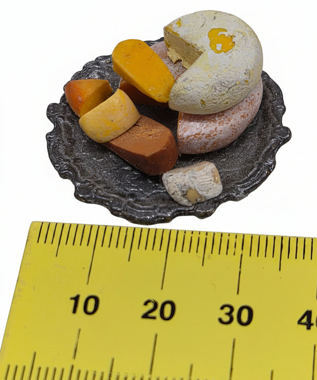 Assortierte Käseplatte 1:12 Puppenhaus  Zubehör