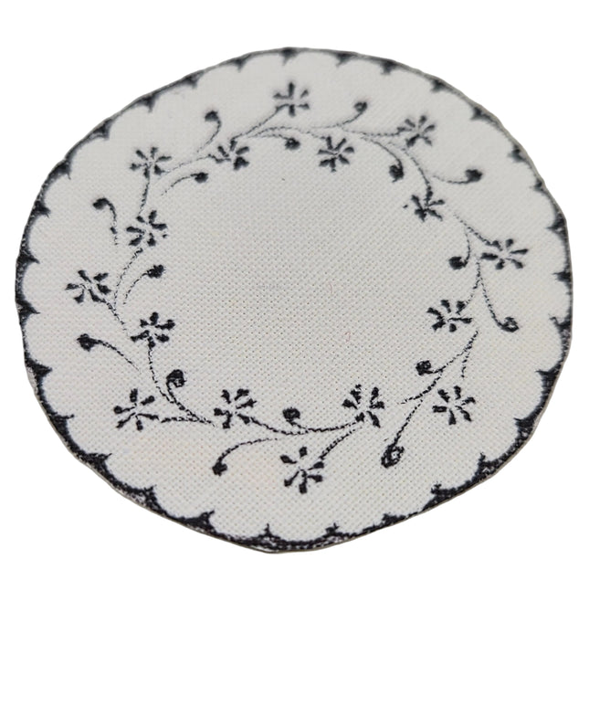 Tischdecken und Spitzen für Puppenhaus 1:12
