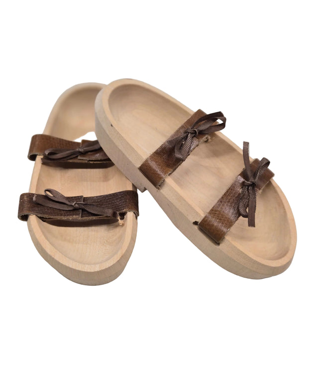 Puppen Sandalen aus Holz mit Lederbändel