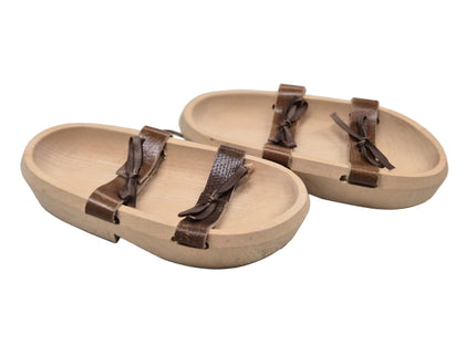 Puppen Sandalen aus Holz mit Lederbändel