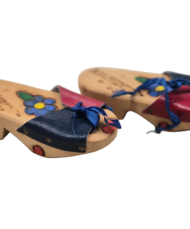 Puppen Sandalen aus Holz mit Lederbändel