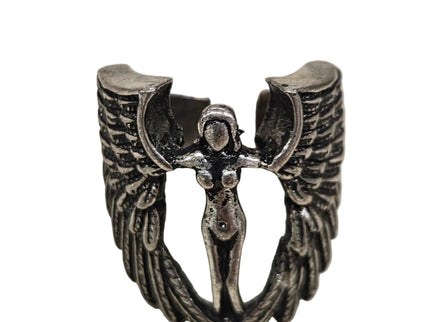 Ring aus Metall mit Engelsmotiv