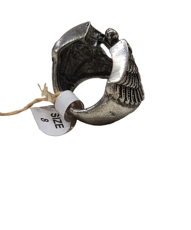 Ring aus Metall mit Engelsmotiv
