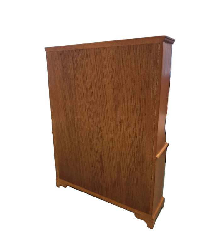 Geschirrschrank  1:12  Puppenhaus  Zubehör