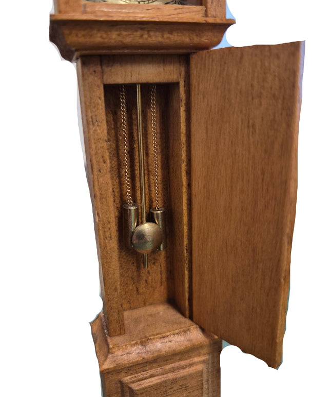 Standuhr mit Pendel 1:12  Puppenhaus  Zubehör