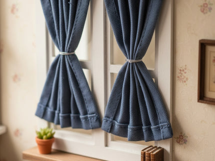 Vorhang mit Blauem Stoff für Puppenhaus 1:12