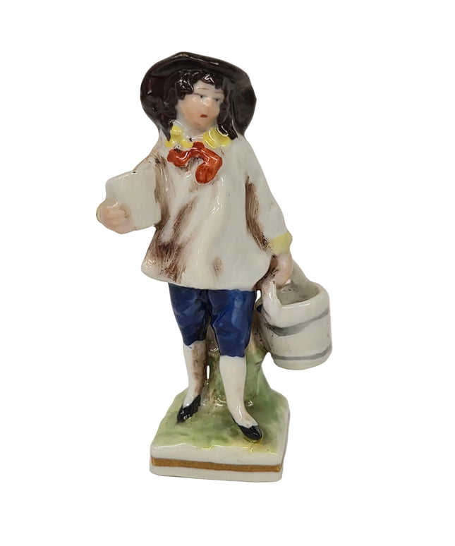 Porzellanfigur – Dame mit Korb im historischen Stil 1:12 – Puppenhaus