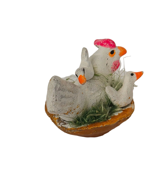 Huhn im Korb mit Küken – Puppenhaus 1:12