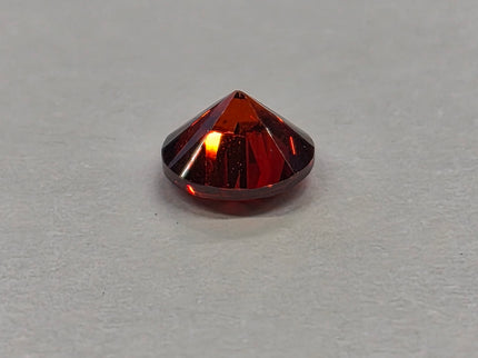 Synthetischer Zirkonia – Rund Facetiert 5mm Granatrot