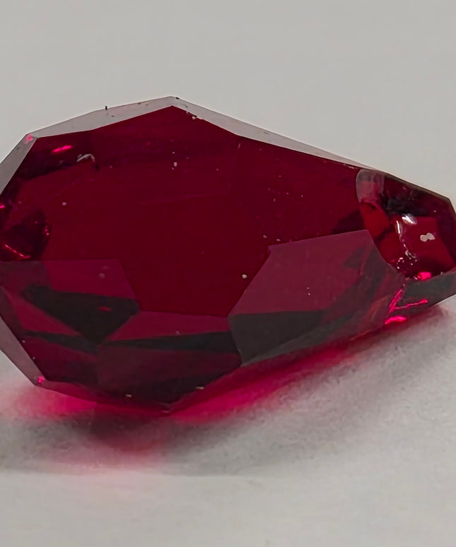 Glastropfen 11 x 5.5 von Swarovski in Granatrot