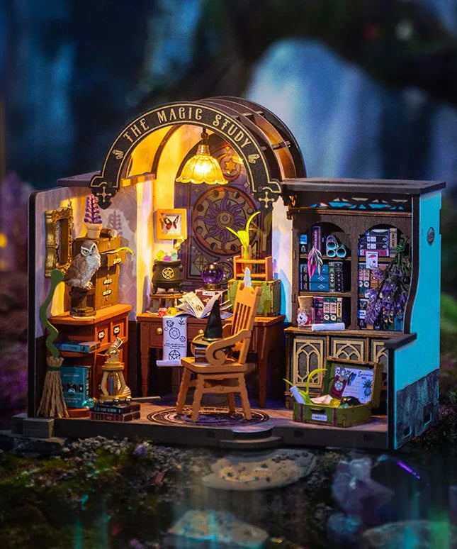 Rolife- DG106 - DIY Miniatur House - The Magic Study - 3D Holzpuzzle