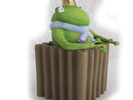 woo_src:https://ludibrium.ch/wp-content/uploads/2019/01/Frosch-in-kiste.jpg