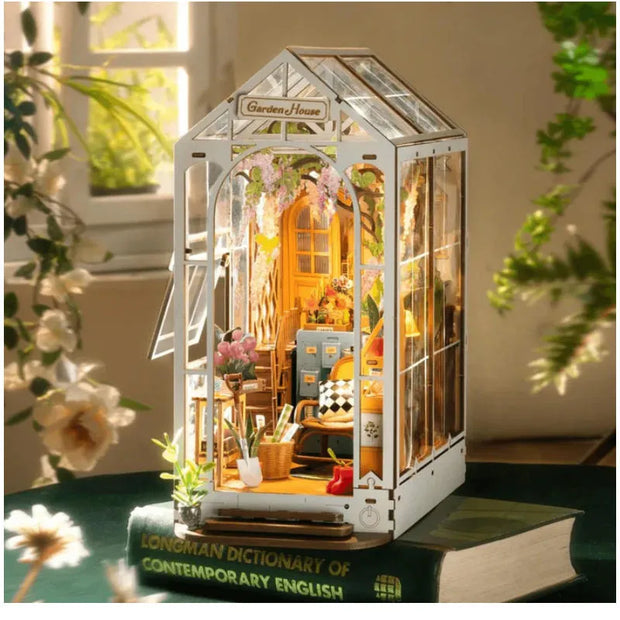 woo_src:https://ludibrium.ch/wp-content/uploads/2023/11/Rolife_Garden_House_1_TGB06.jpg