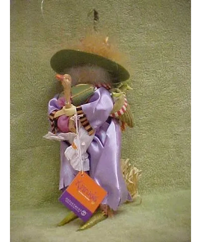 woo_src:https://ludibrium.ch/wp-content/uploads/2018/12/flying-witch-baby_.jpg