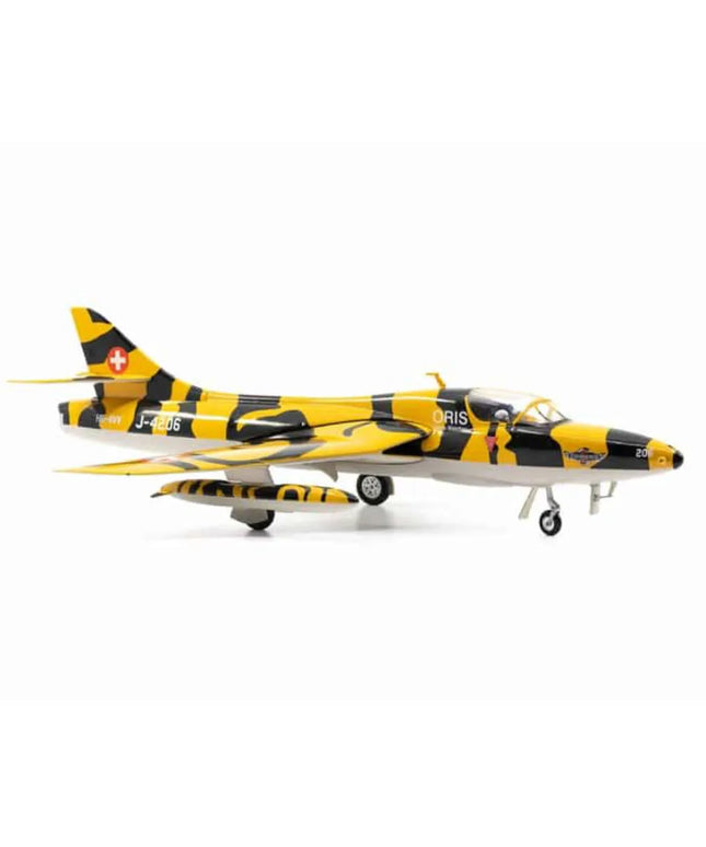 woo_src:https://ludibrium.ch/wp-content/uploads/2024/03/ludibrium-ace-Hawker-Hunter-T.Mk_.68.1.jpg