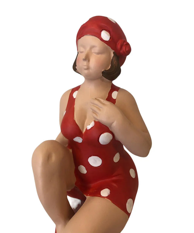 woo_src:https://ludibrium.ch/wp-content/uploads/2021/12/ludibrium%E2%80%93Figur-Becky-rot.1.jpg