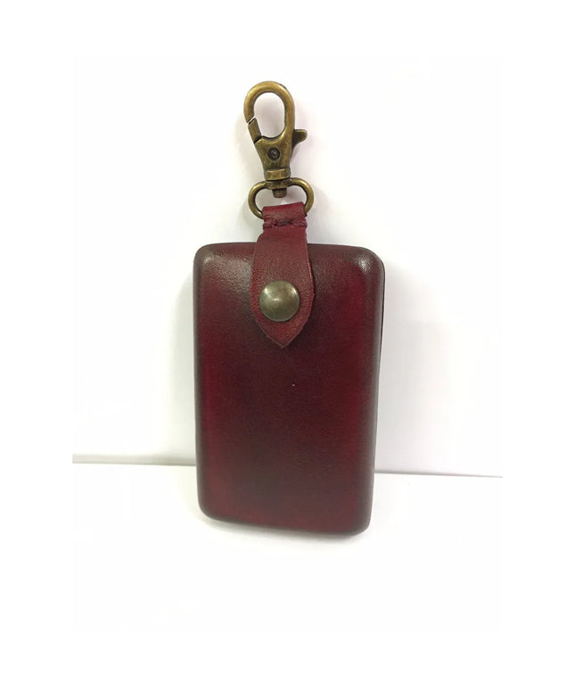 woo_src:https://ludibrium.ch/wp-content/uploads/2020/11/ludibrium%E2%80%93Leder-Visitenkarten-bordeaux.jpg