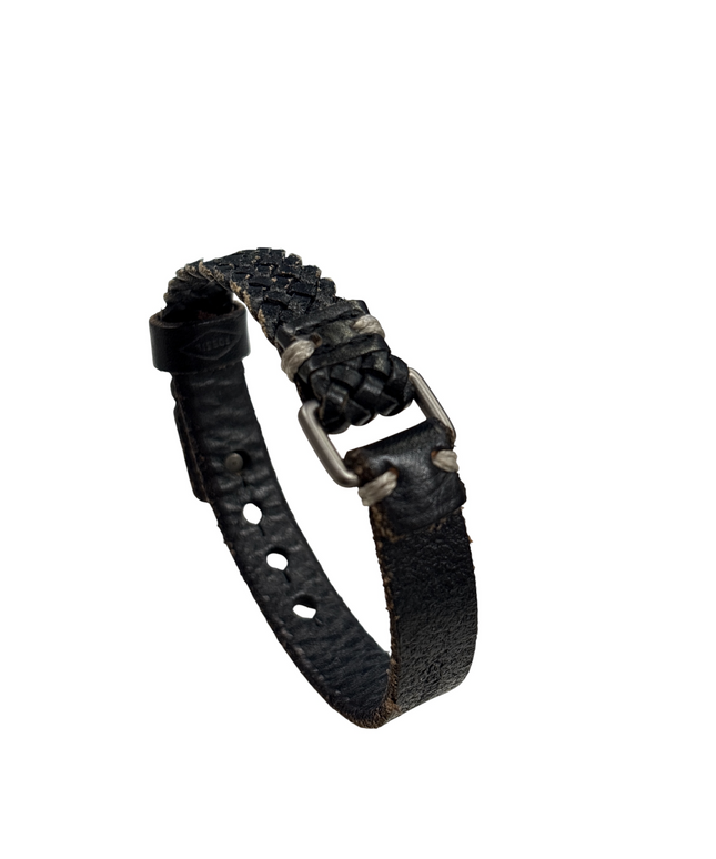 woo_src:https://ludibrium.ch/wp-content/uploads/2025/09/ludibrium%E2%80%93Lederarmband-schwarz.png