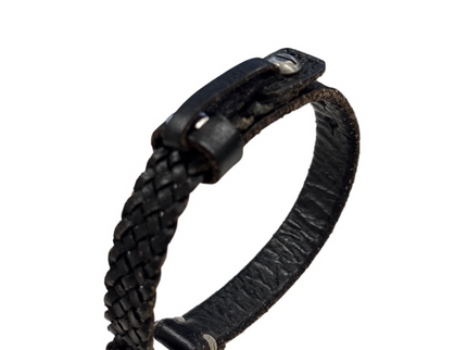woo_src:https://woo.ludibrium.ch/wp-content/uploads/2025/09/ludibrium%E2%80%93Lederarmband-schwarz1.png