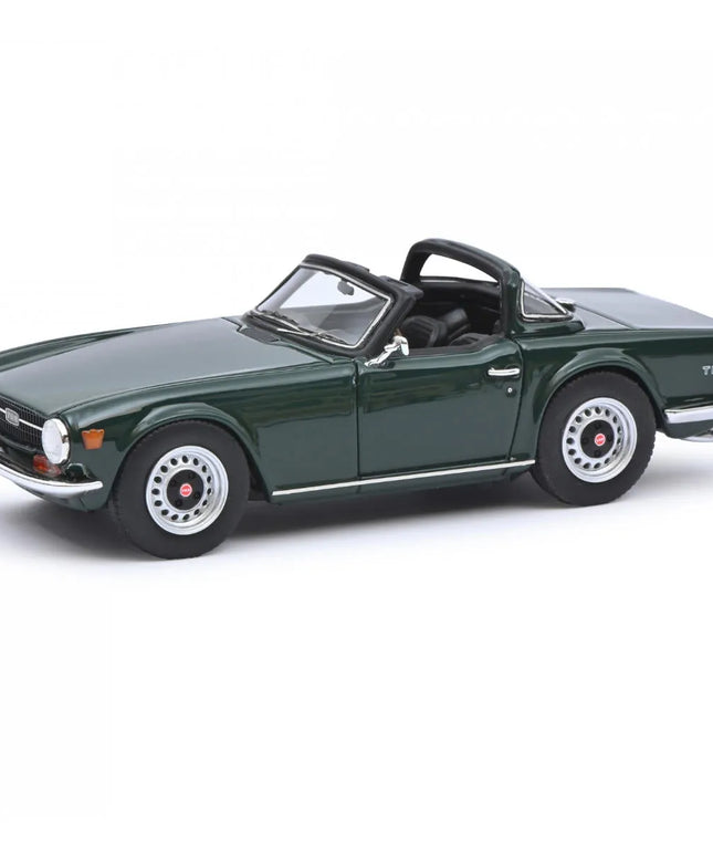 woo_src:https://woo.ludibrium.ch/wp-content/uploads/2023/01/ludibrium%E2%80%93schuco-triumph-tr6.jpg