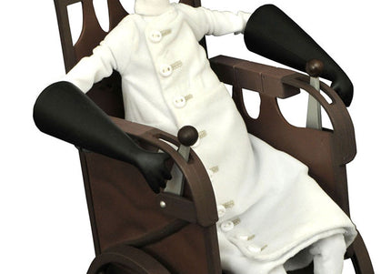 woo_src:https://ludibrium.ch/wp-content/uploads/2018/01/nightmare-before-christmas-puppe-dr-finkelstein-collection-doll-limited-edition.png