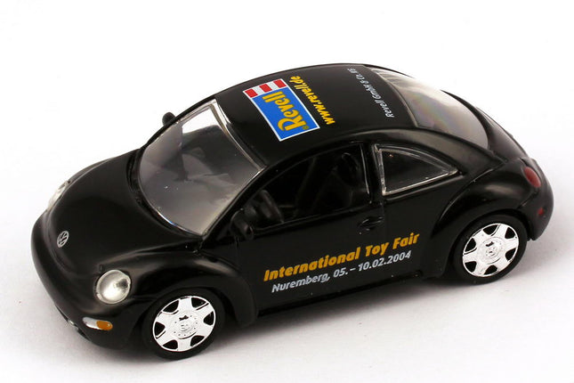 woo_src:https://woo.ludibrium.ch/wp-content/uploads/2018/01/revell-99106-messemodell-n%C3%BCrnberg-2004-vw-new-beetle%2C-1-64.png