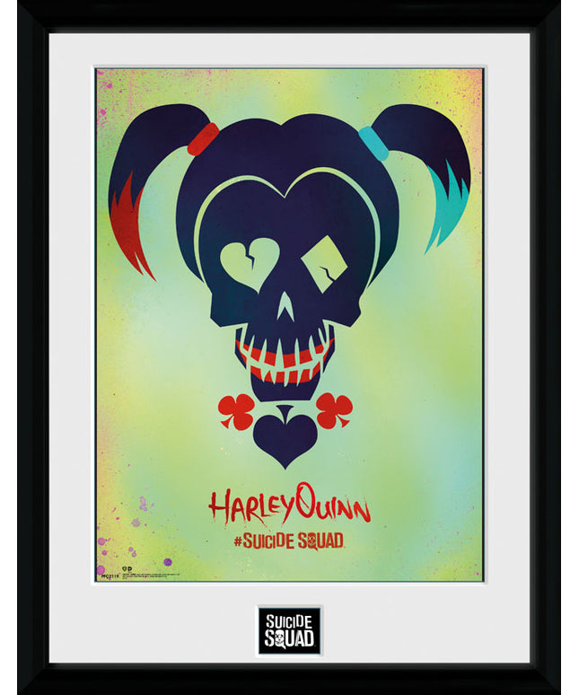 woo_src:https://ludibrium.ch/wp-content/uploads/2018/01/suicide-squad-poster-im-rahmen-harley-quinn-skull-45-x-34-cm.png