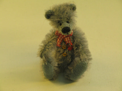 woo_src:https://ludibrium.ch/wp-content/uploads/2018/01/teddy-hermann-righty-o%2C-limitierte-edition.png