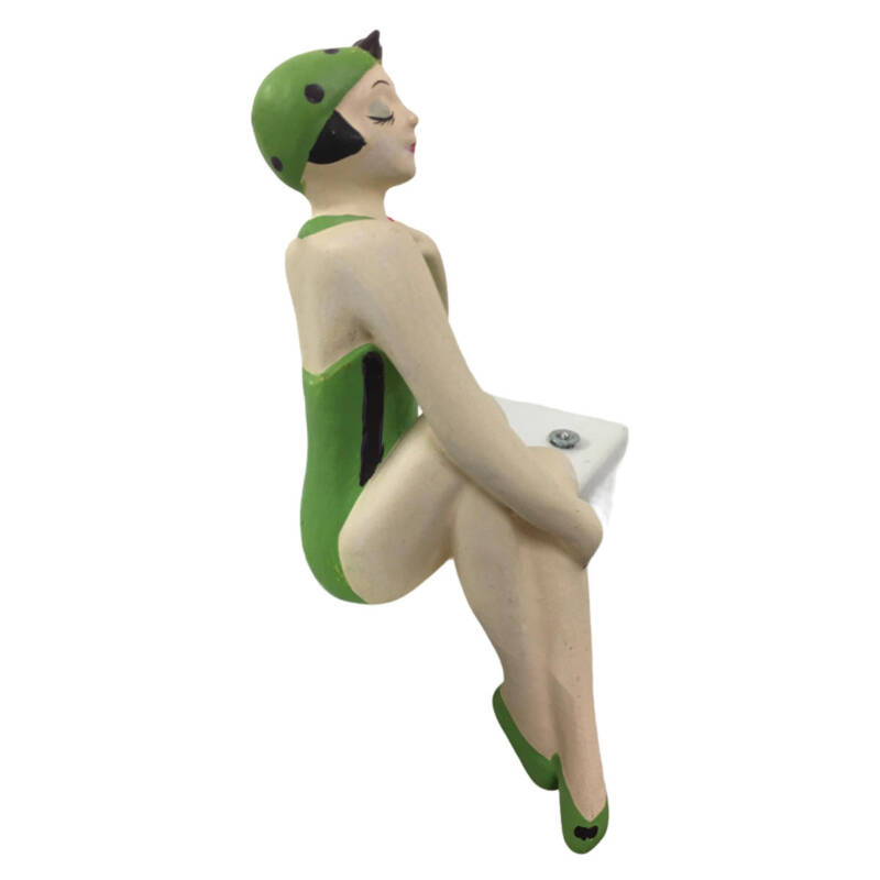Badenixe mini sitzend, Vintage Schönheit in einem hellgrünen Badeanzug