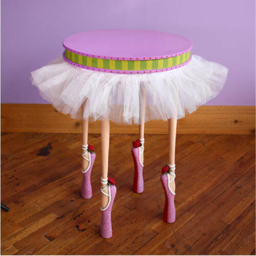 Krinkles - Ballet Dancer Tisch