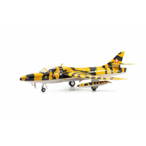 ACE 001206 - Hawker Hunter T.Mk.68 J-4206 HB-RVV «Tiger Look» - 1:72